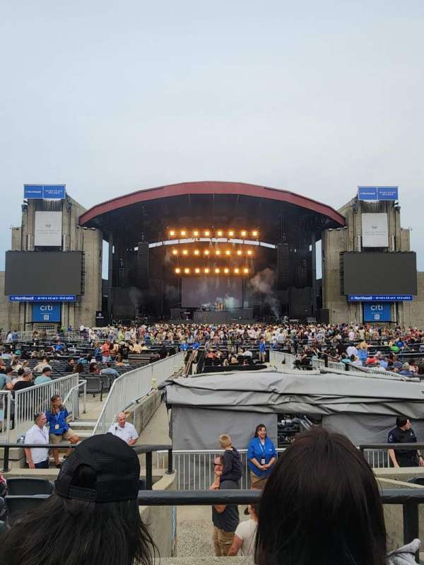 Jones Beach Theater, section: 104, row: F, seat: 9