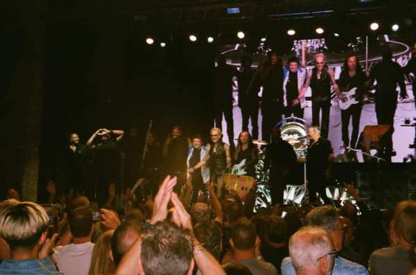 The Paramount, Huntington, section: GA