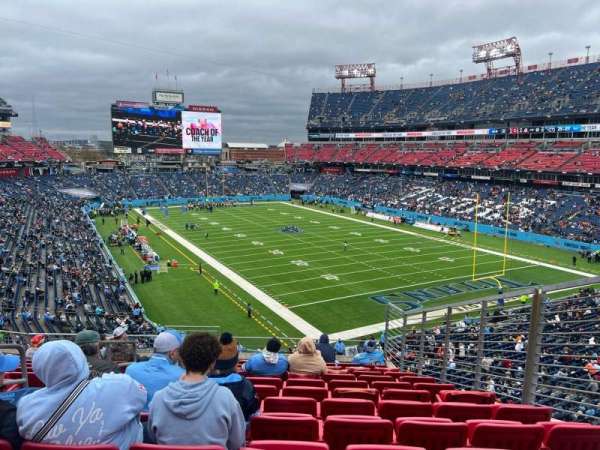 Nissan Stadium, section: 225, row: M, seat: 5