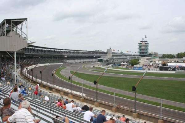 Indianapolis Motor Speedway, section: E stand Box 32, row: Q, seat: 8