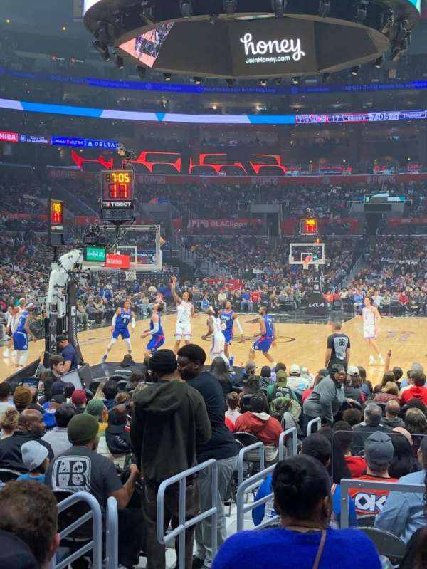 Crypto.com Arena, section: 106, row: 6, seat: 4