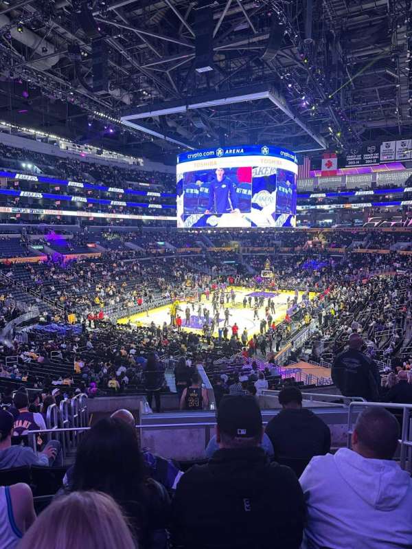 Crypto.com Arena, section: 206, row: 11, seat: 4