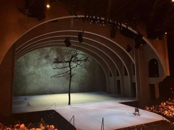 Vivian Beaumont Theater, section: Orchestra LC, row: N, seat: 208