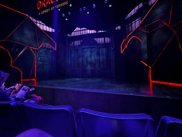 New World Stages - Stage 5, row: B