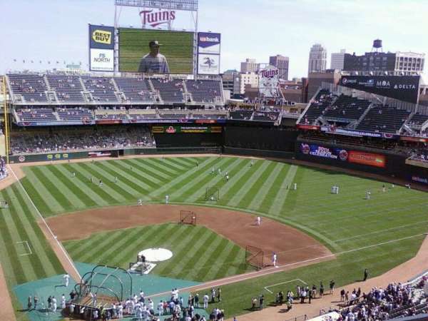 Target Field, section: 218