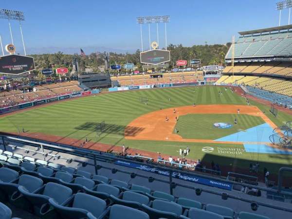 Dodger Stadium, section: 15RS, row: 15 E, seat: 1