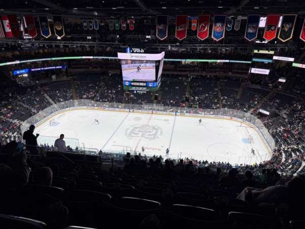 Nationwide Arena, section: 202, row: Q, seat: 16