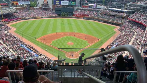 Truist Park, section: 427, row: 12, seat: 1