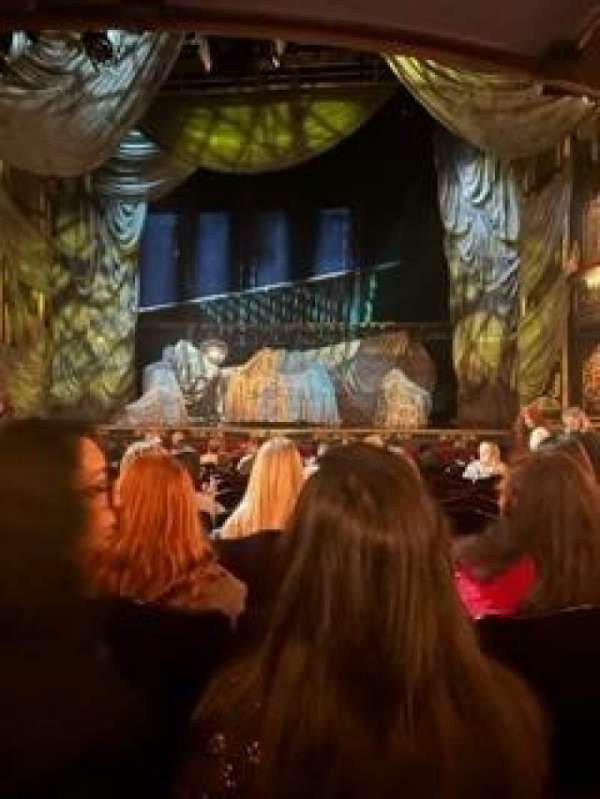 His Majesty's Theatre, London, section: Stalls, row: M, seat: 15