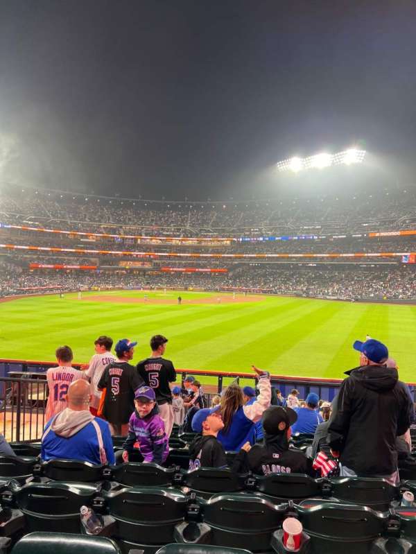 Citi Field, section: 142, row: 17, seat: 6