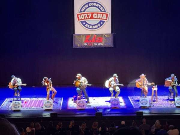 Proctor's Theatre, section: Dress circle center, row: DC, seat: 4