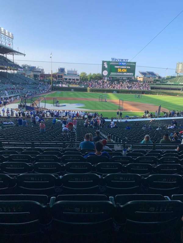 Wrigley Field, section: 222, row: 8, seat: 12