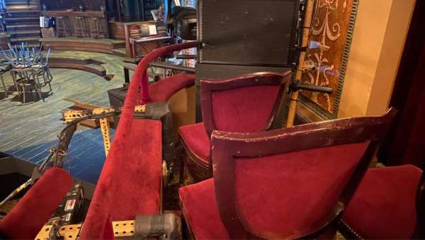 Walter Kerr Theatre, section: Box R, row: 1, seat: 5