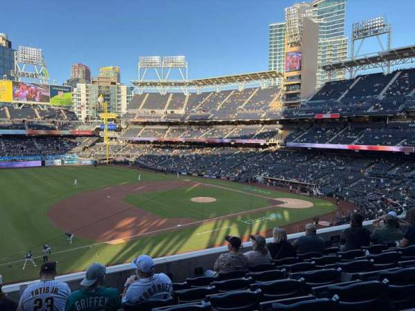 Petco Park, section: 214, row: 6, seat: 15
