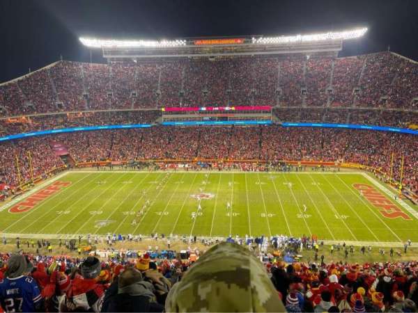 Arrowhead Stadium, section: 346, row: 27, seat: 15