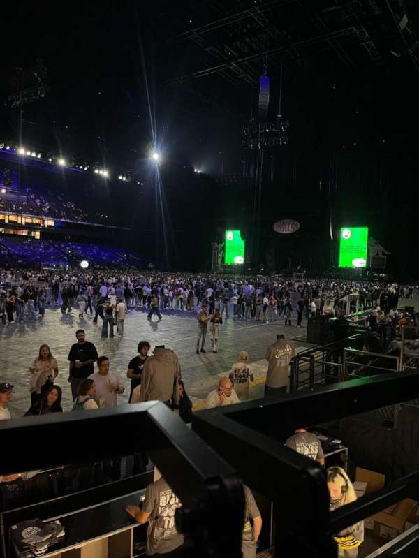 Paris La Défense Arena, section: 112, row: 10, seat: 38