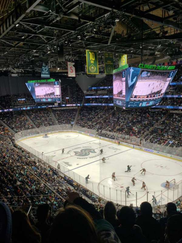 Climate Pledge Arena, section: 123, row: G, seat: 17