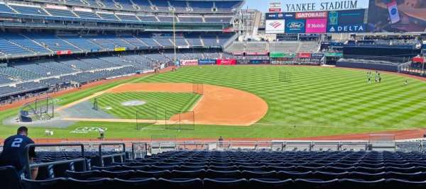 Yankee Stadium, section: 214B, row: 17, seat: 16