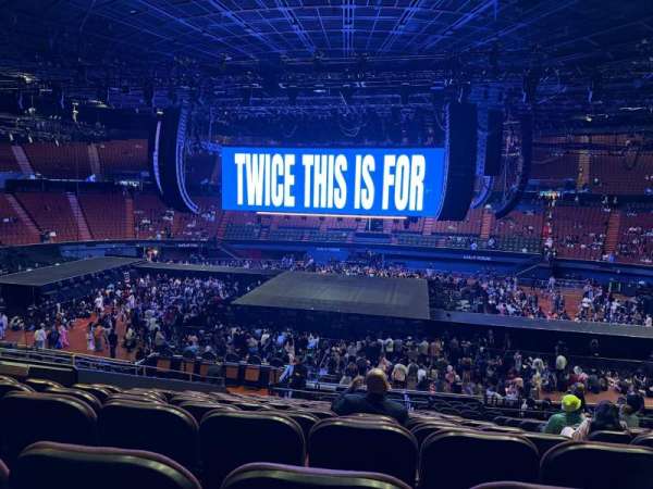 Kia Forum, section: 111, row: 16, seat: 10