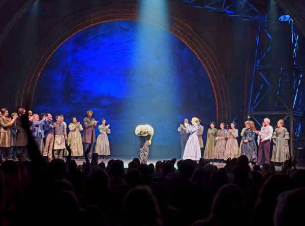 Lunt-Fontanne Theatre, section: Orchestra C, row: Q, seat: 110