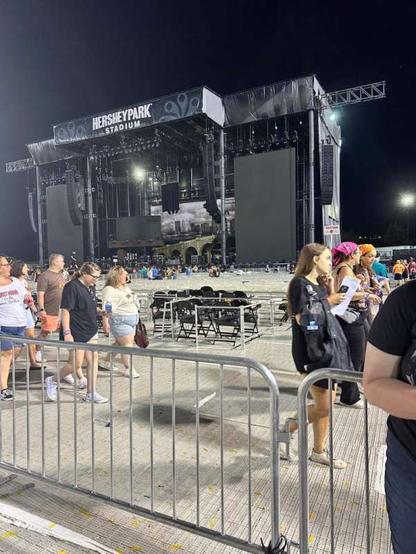 Hershey Park Stadium, section: H2, row: 2, seat: 7