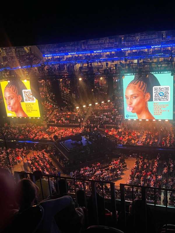 Barclays Center, section: 222, row: 5, seat: 17