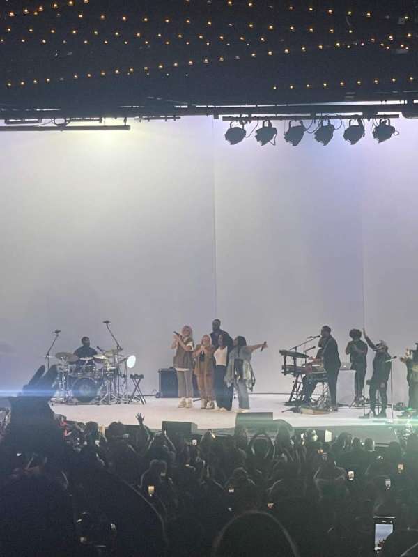 The Theater at Madison Square Garden, section: 304, row: A, seat: 10