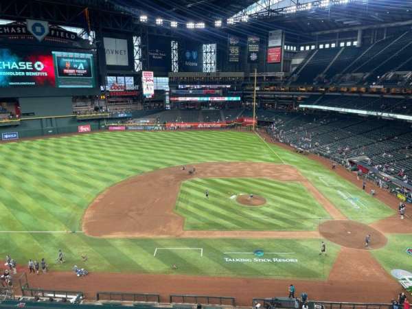 Chase Field, section: 322, row: 1, seat: 6