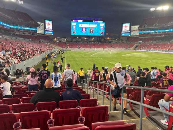 Raymond James Stadium, section: 120, row: R, seat: 20