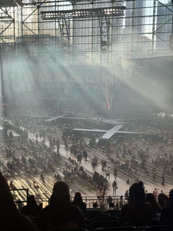 Daikin Park, section: 231, row: 10, seat: 3