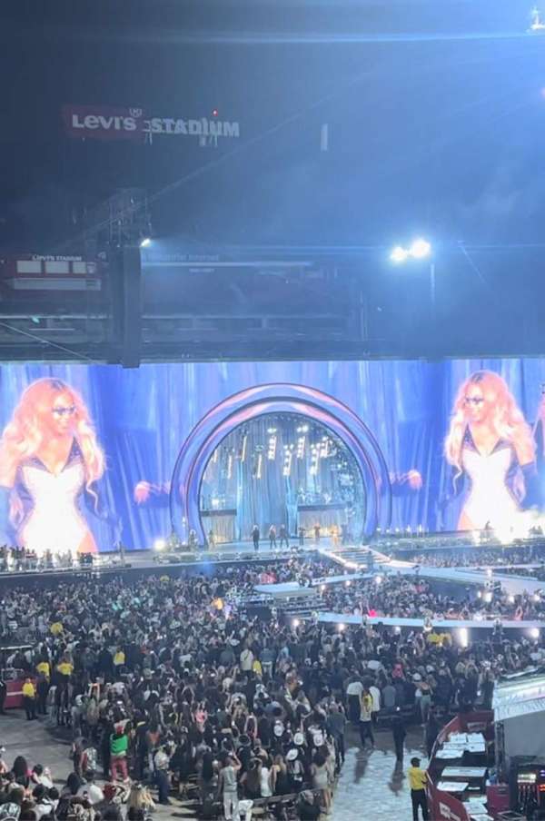 Levi's Stadium, section: 107, row: 27, seat: 11