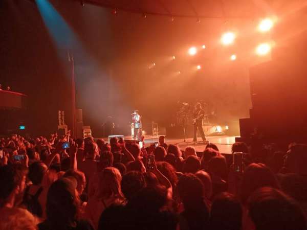 L'Olympia, section: Orchestre, row: Fosse, seat: Debout