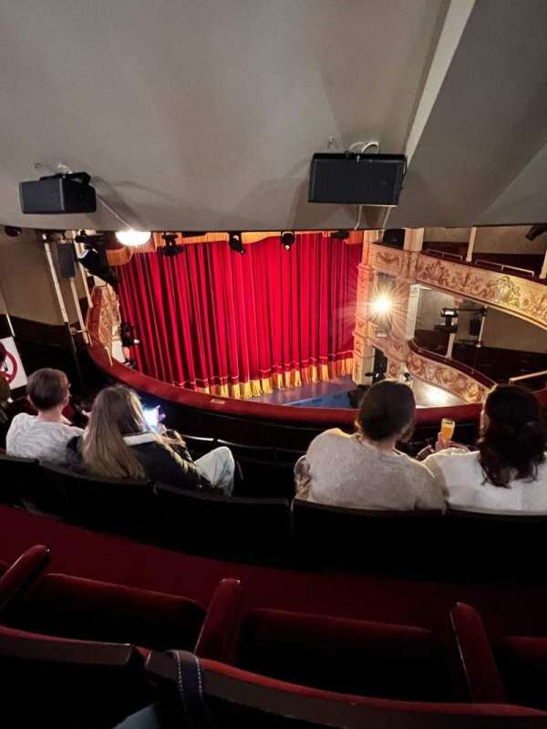 Garrick Theatre, section: Grand Circle, row: F, seat: 5