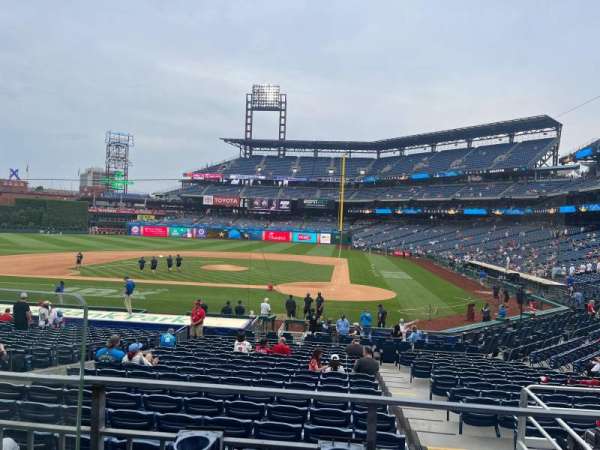 Citizens Bank Park, section: 127, row: 22, seat: 14