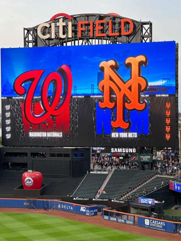 Citi Field, section: 407, row: 5, seat: 5