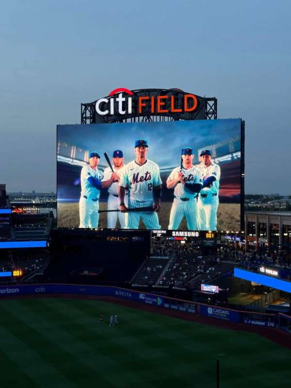 Citi Field, section: 407, row: 5, seat: 5