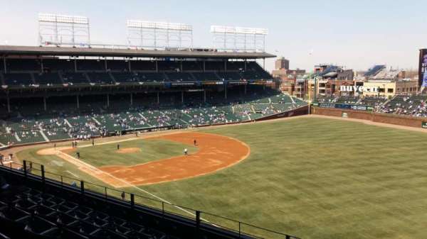 Wrigley Field, section: 330R, row: 6, seat: 19