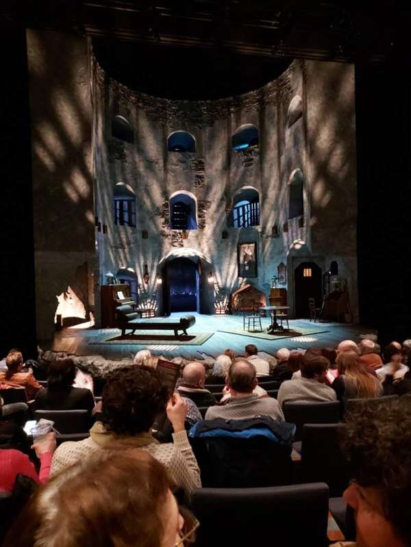 Steppenwolf Theatre, section: Main Left 2, row: H, seat: 203