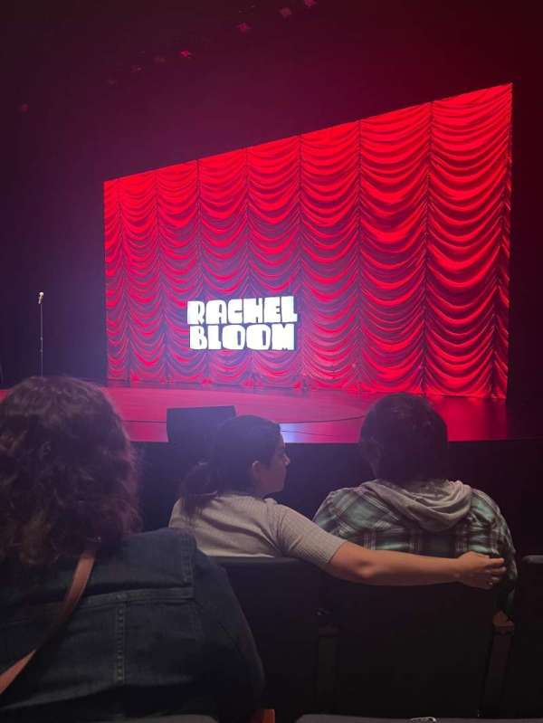 Steppenwolf Theatre, section: Main Right, row: C, seat: 304