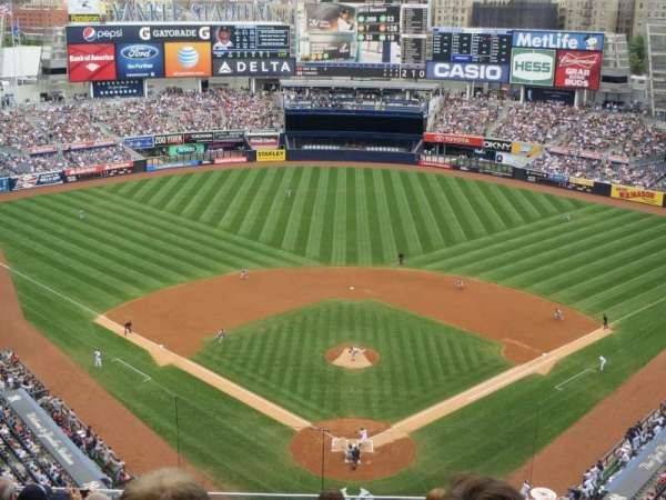 Yankee Stadium, section: 420B, row: 8, seat: 15