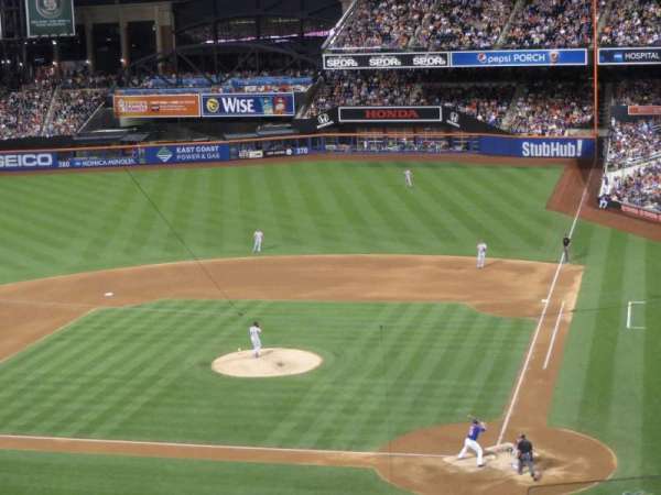 Citi Field, section: 323, row: 5, seat: 3