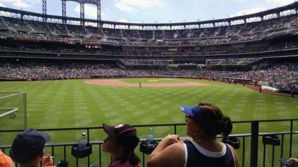 Citi Field, section: 136, row: 3, seat: 22