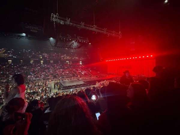 CFG Bank Arena, section: 104, row: R, seat: 8