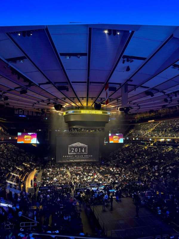 Madison Square Garden, section: 202, row: 1, seat: 10