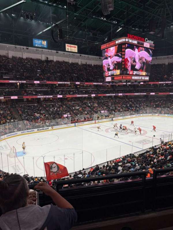 Honda Center, section: 323, row: B, seat: 9