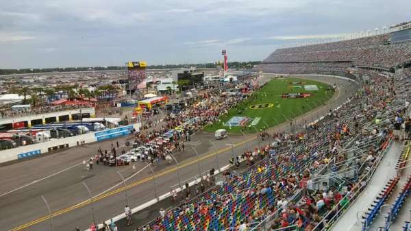 Daytona International Speedway, section: 423, row: 24, seat: 4a