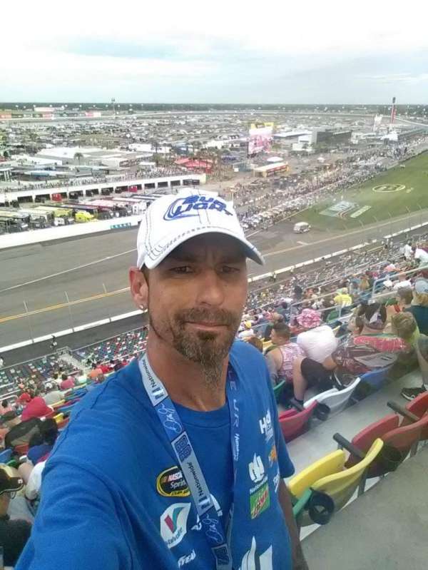 Daytona International Speedway, section: 410, row: 36, seat: 3