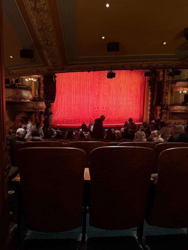 New Amsterdam Theatre, section: Orchestra L, row: V, seat: 7