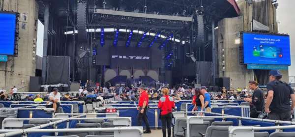 Jones Beach Theater, section: G, row: HH, seat: 5