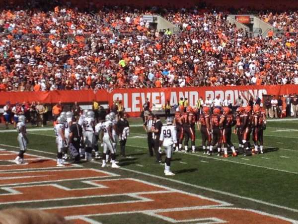 Huntington Bank Field, section: 102, row: 6, seat: 9
